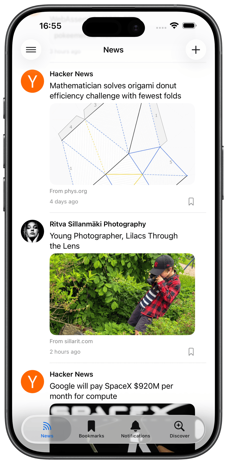 BlogWarp on iPhone — a calm timeline of posts from independent blogs and writers